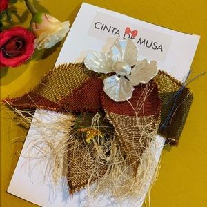 Hair accessories for kids, girls or women. Hand made and brand new.